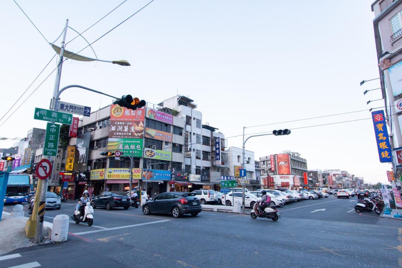 Love Inn Hualien City Exterior photo